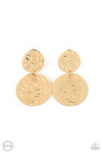 Load image into Gallery viewer, Relic Ripple Clipon Earrings - Gold - SassyChicGlitz
