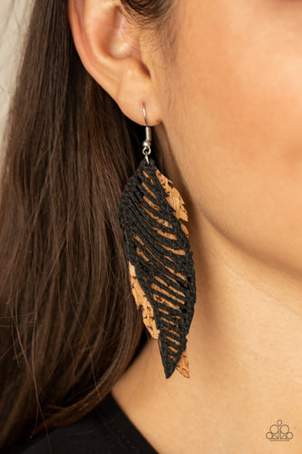 WINGING Off The Hook Earrings - Black - SassyChicGlitz